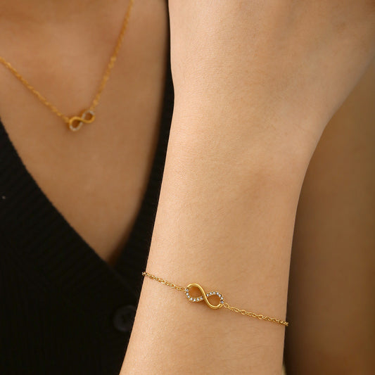 8-Shaped Clavicle Chain Bracelet