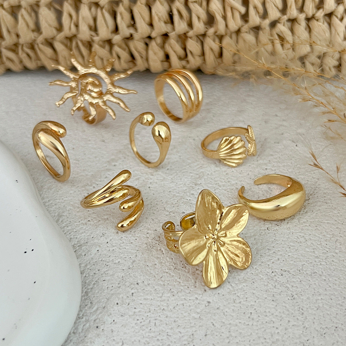 Maximalistic Finger Ring Sets (Golden) - 8pcs (Full set adjustable)