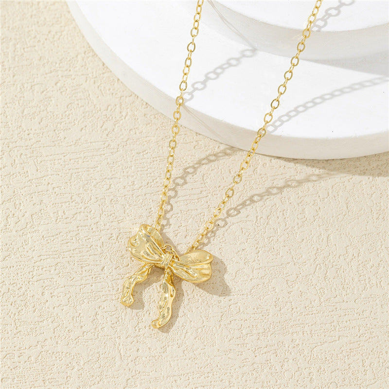 Bow Necklace