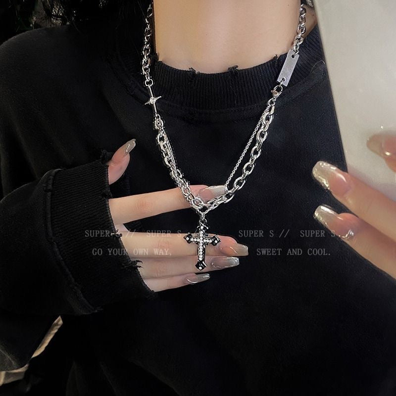 Cross pendant