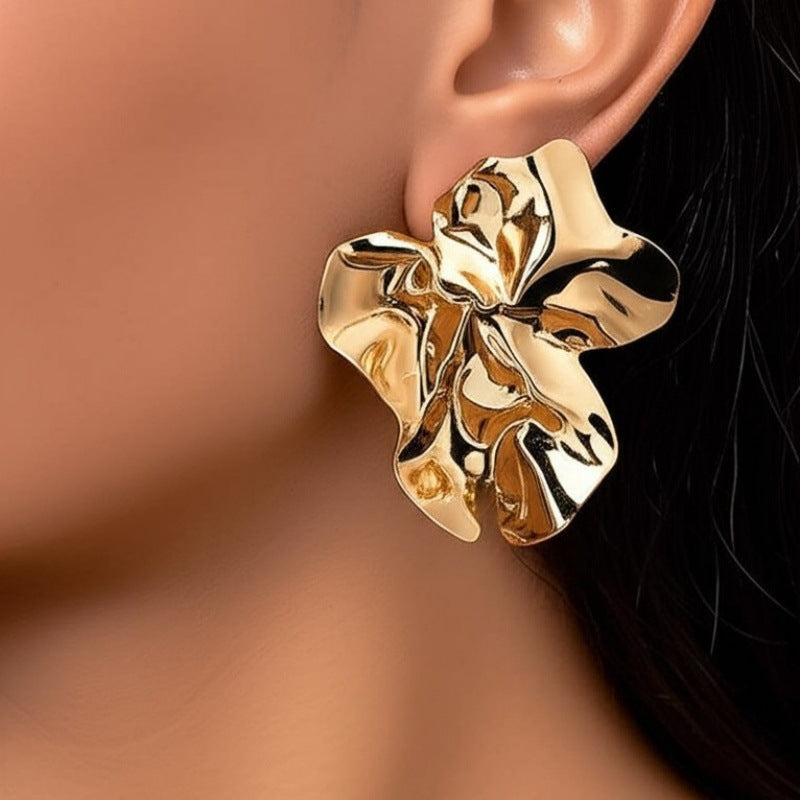 Metal Heart-Shaped Earring